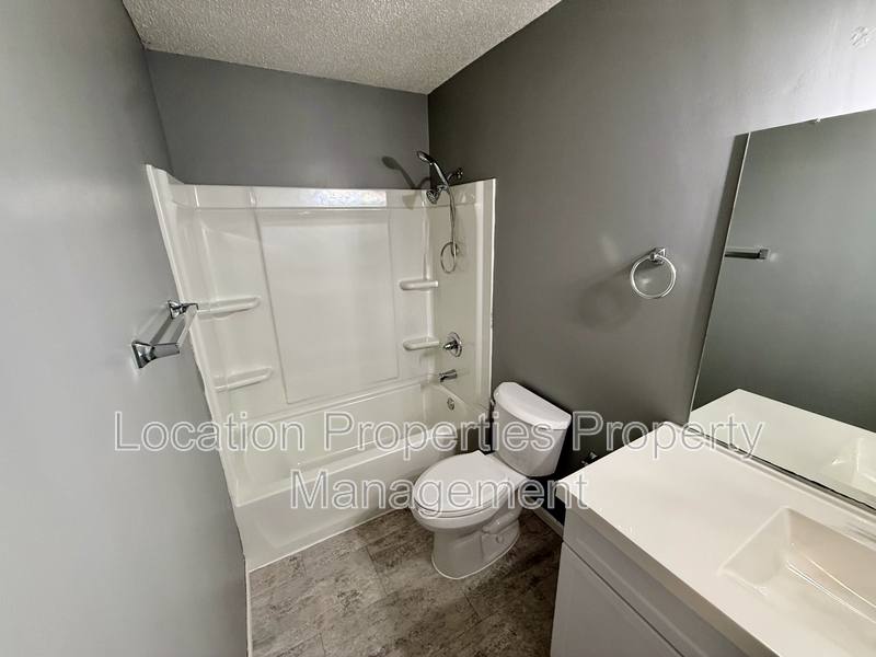 Apartment for rent at 1404 E 21st Terrace #1, Lawrence, KS 66046