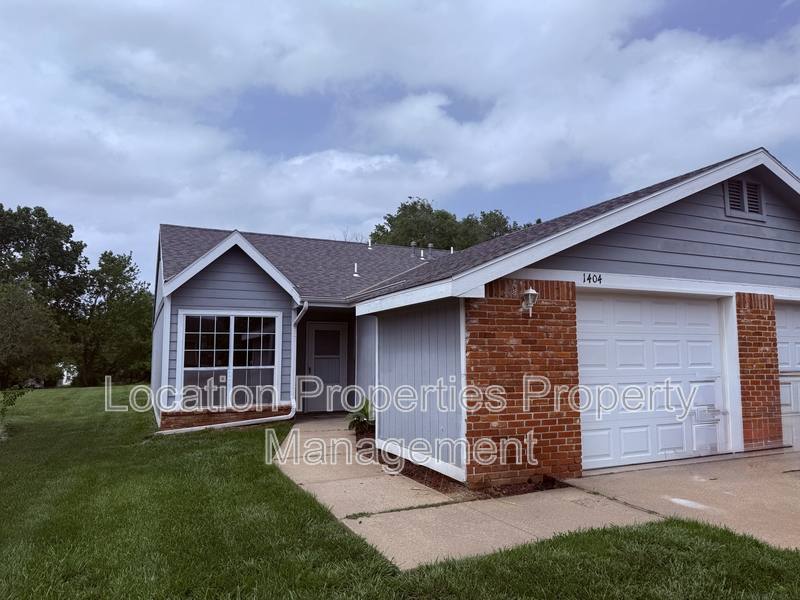 Apartment for rent at 1404 E 21st Terrace #1, Lawrence, KS 66046