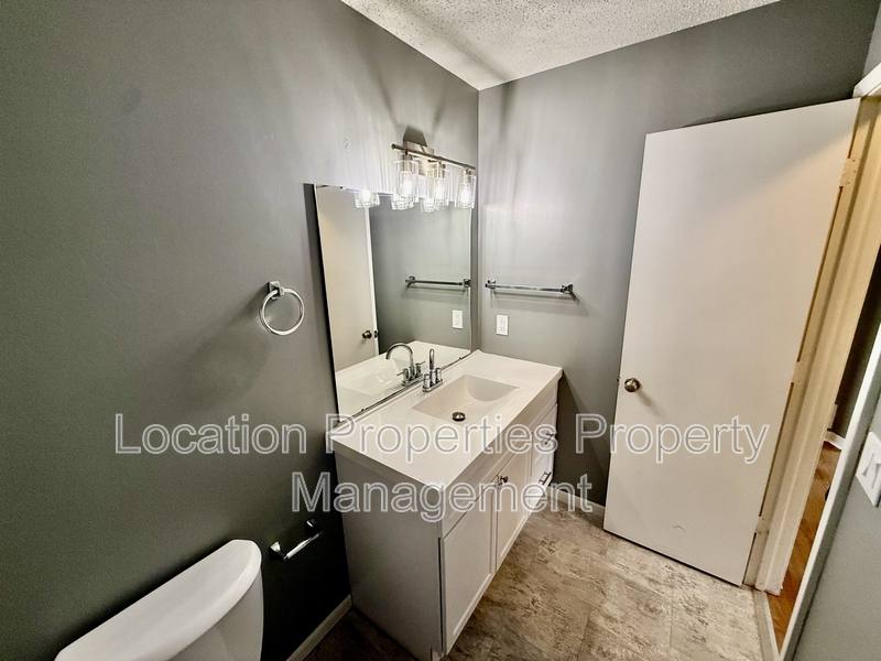 Apartment for rent at 1404 E 21st Terrace #1, Lawrence, KS 66046