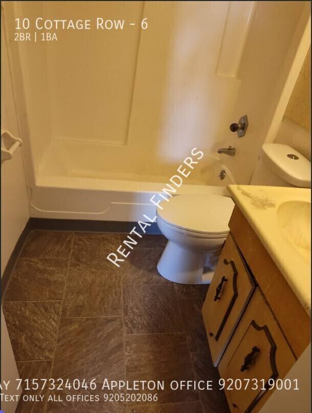 Apartment for rent at 10 Cottage Row, Marinette, WI 54143