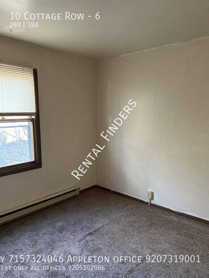 Apartment for rent at 10 Cottage Row, Marinette, WI 54143