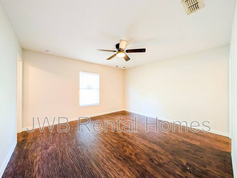 House for rent at 4372 Melissa Court W, Jacksonville, FL 32210