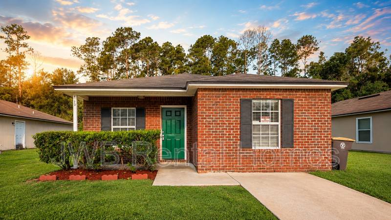 House for rent at 4372 Melissa Court W, Jacksonville, FL 32210