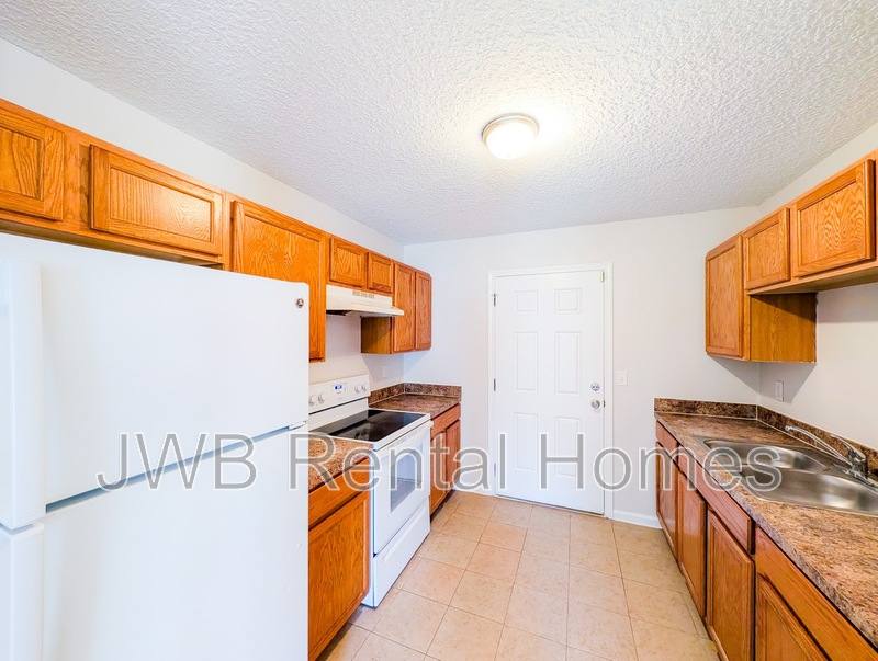 House for rent at 4372 Melissa Court W, Jacksonville, FL 32210