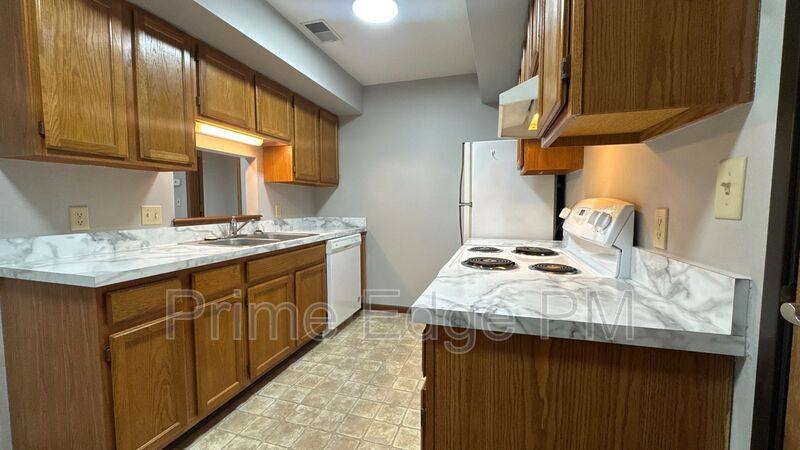 Apartment for rent at 1500 Knox St #24, Lincoln, NE 68521