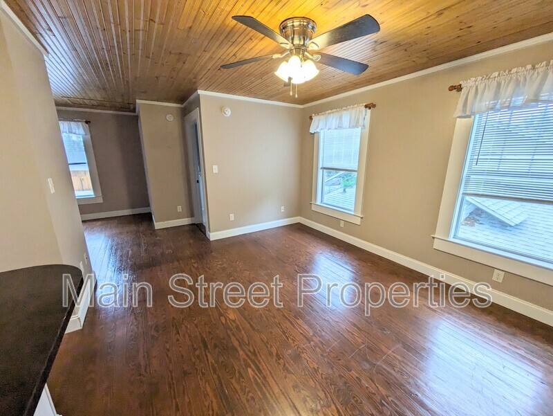 Apartment for rent at 1705 N 17th Ave, Pensacola, FL 32503