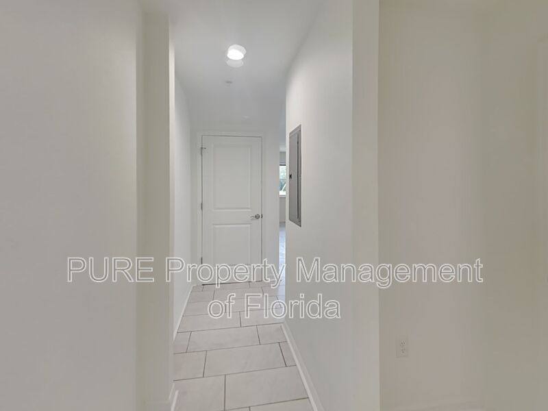 Townhouse for rent at 710 NE 4 St #101, Ocala, FL 34470