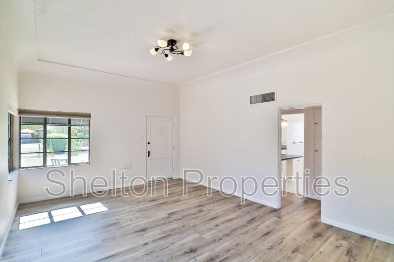 House for rent at 1802 N Laurel Ave, Phoenix, AZ 85007