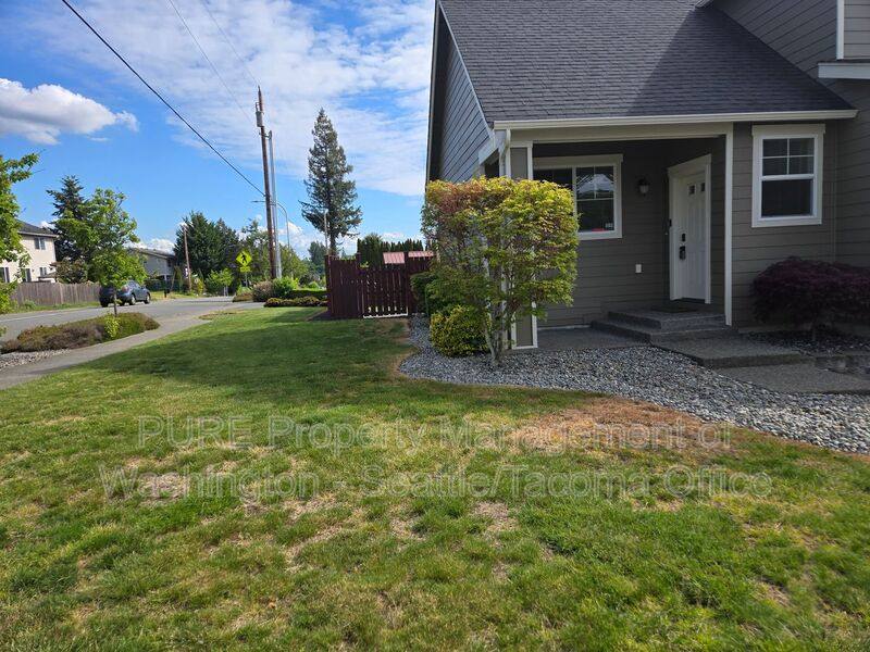 House for rent at 5027 NE 5th Place, Renton, WA 98059