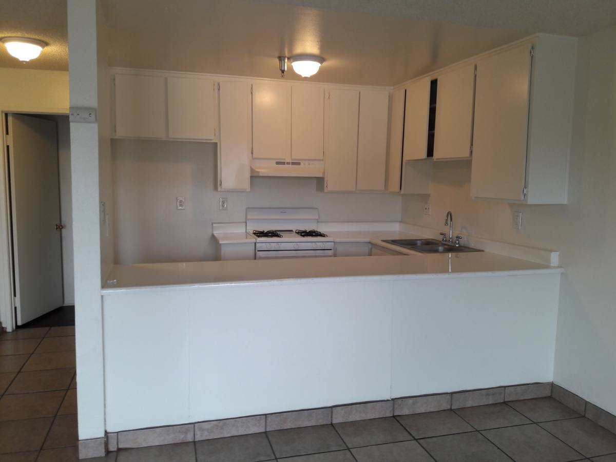Apartment for rent at 1329 W Civic Center Dr, Santa Ana, CA 92703