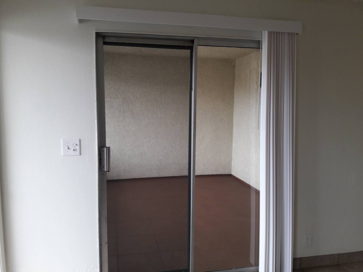 Apartment for rent at 1329 W Civic Center Dr, Santa Ana, CA 92703