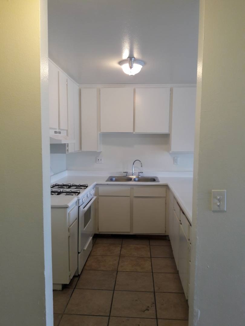 Apartment for rent at 1329 W Civic Center Dr, Santa Ana, CA 92703