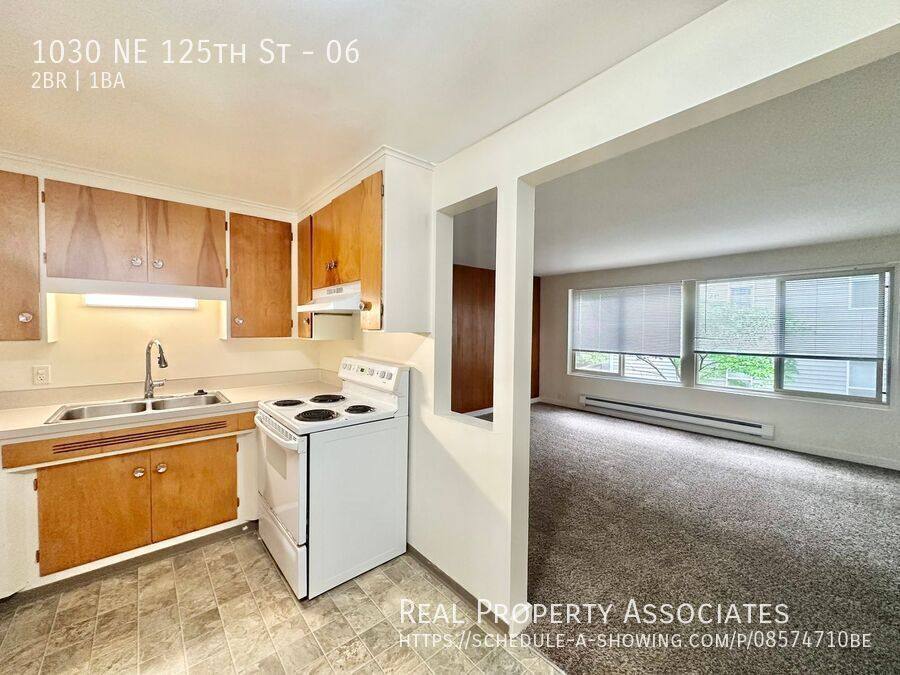 Apartment for rent at 1030 NE 125th St #6, Seattle, WA 98125