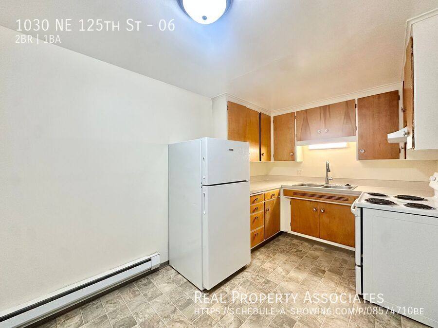 Apartment for rent at 1030 NE 125th St #6, Seattle, WA 98125