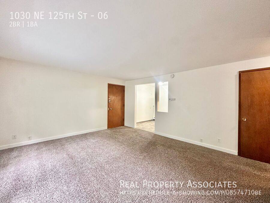 Apartment for rent at 1030 NE 125th St #6, Seattle, WA 98125
