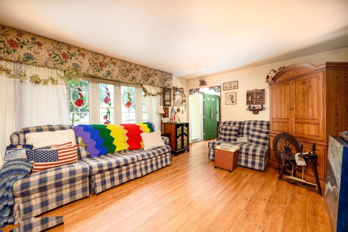 House for rent at 2556 Woodland Rd, Manchester Township, NJ 08759