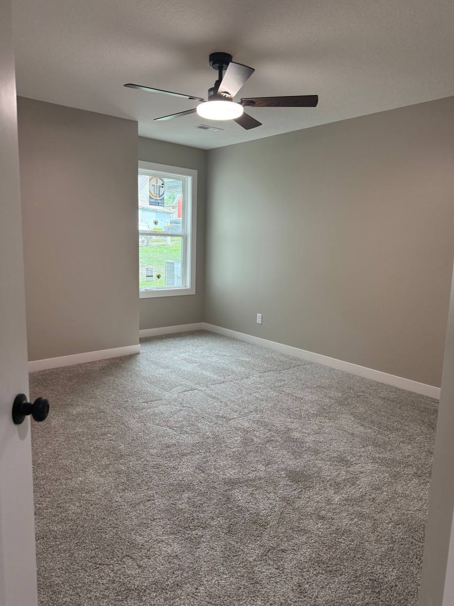 Apartment for rent at 105 W Benton St, Savannah, MO 64485