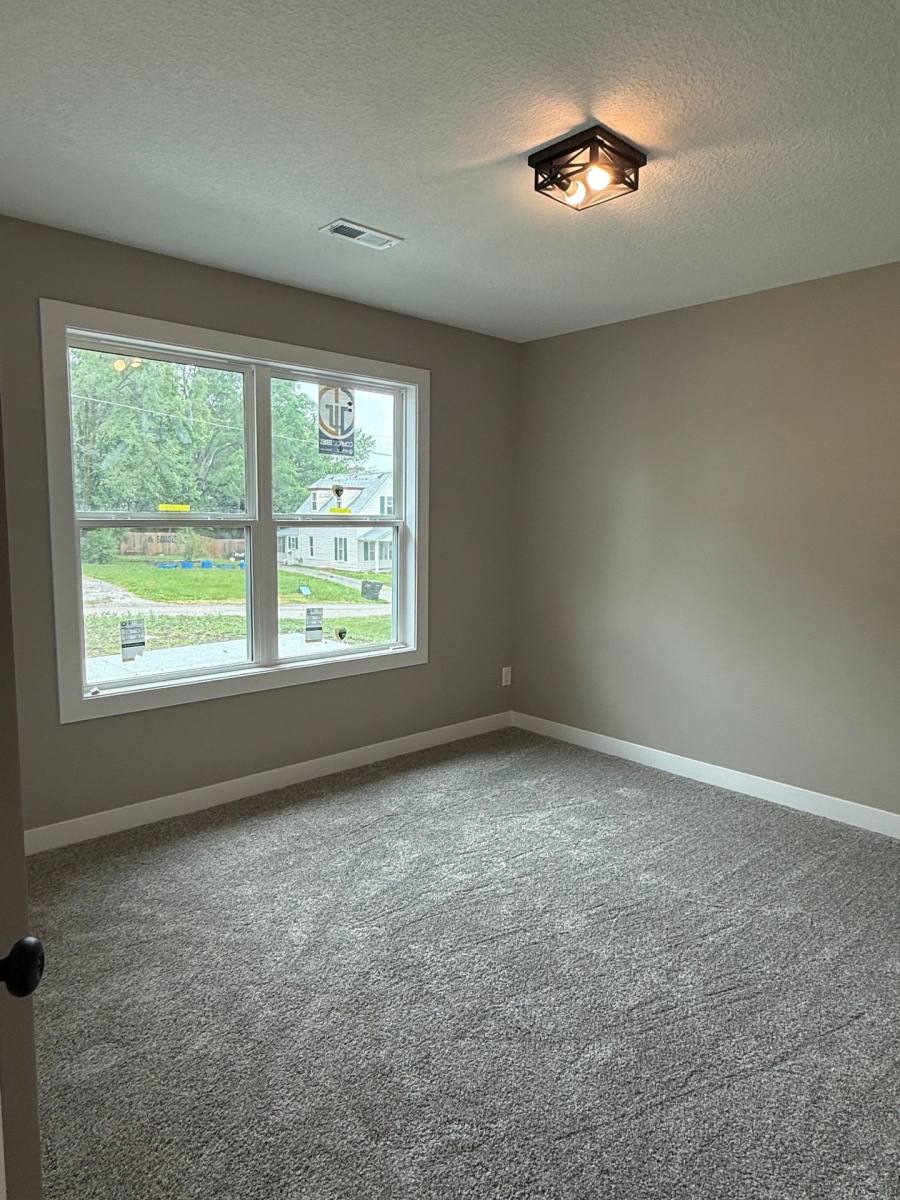 Apartment for rent at 105 W Benton St, Savannah, MO 64485