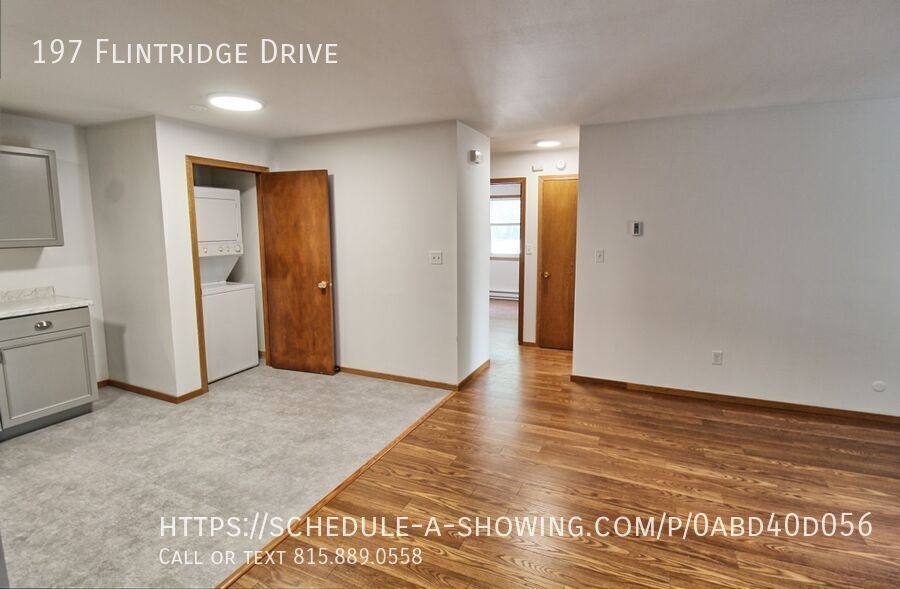 Apartment for rent at 197 Flintridge Dr, Rockford, IL 61107