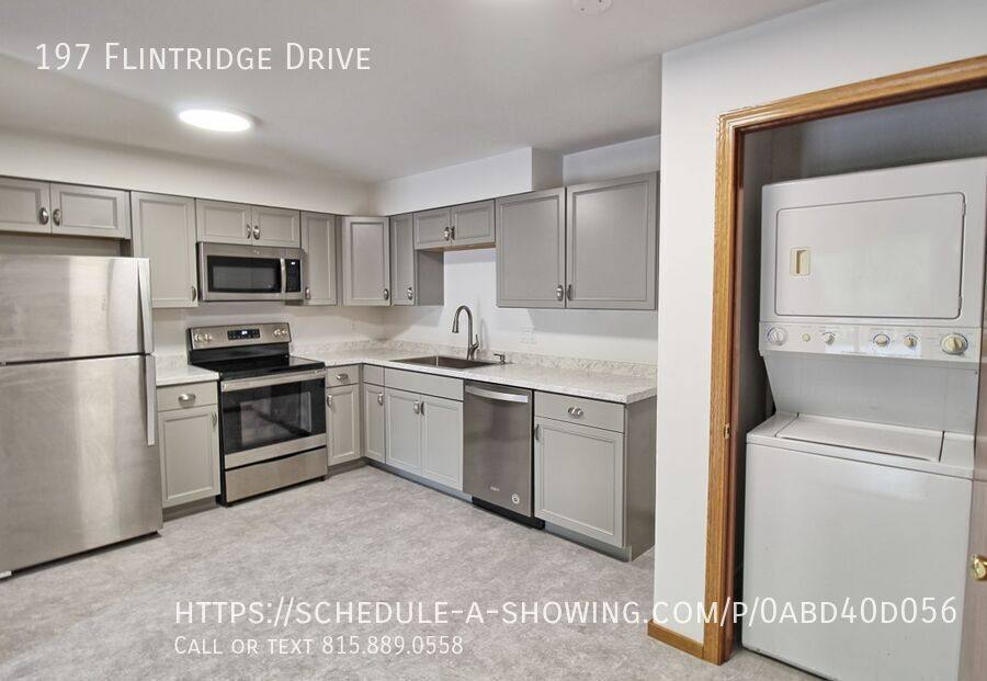 Apartment for rent at 197 Flintridge Dr, Rockford, IL 61107