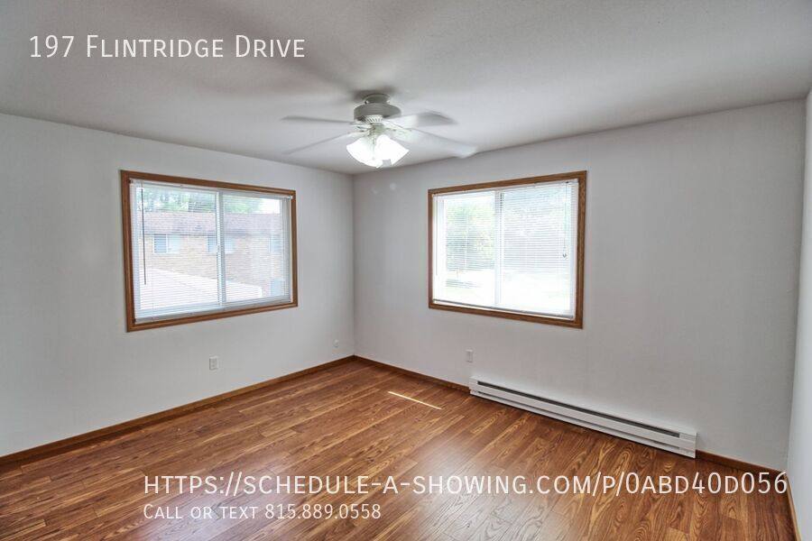 Apartment for rent at 197 Flintridge Dr, Rockford, IL 61107