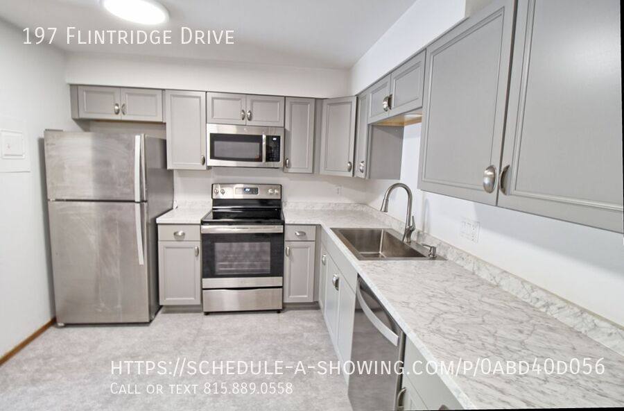 Apartment for rent at 197 Flintridge Dr, Rockford, IL 61107