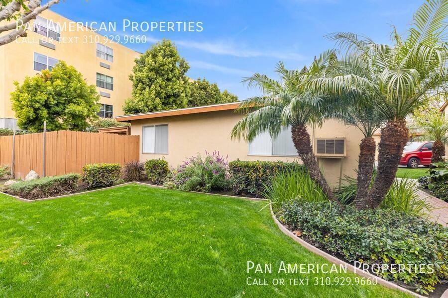 Townhouse for rent at 1543150 Van Buren, Midway City, CA 92655