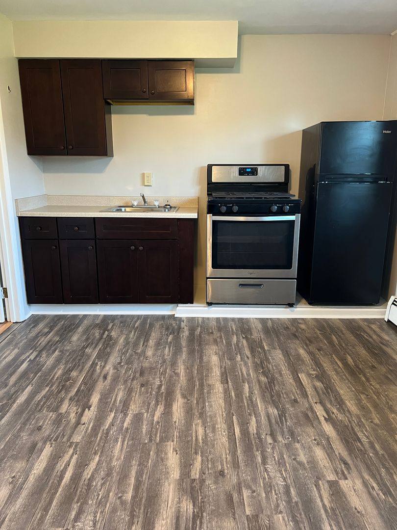 Apartment for rent at 5208 W Ridge Rd, Erie, PA 16506