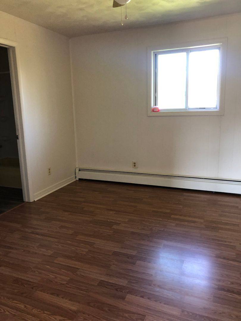 Apartment for rent at 5208 W Ridge Rd, Erie, PA 16506
