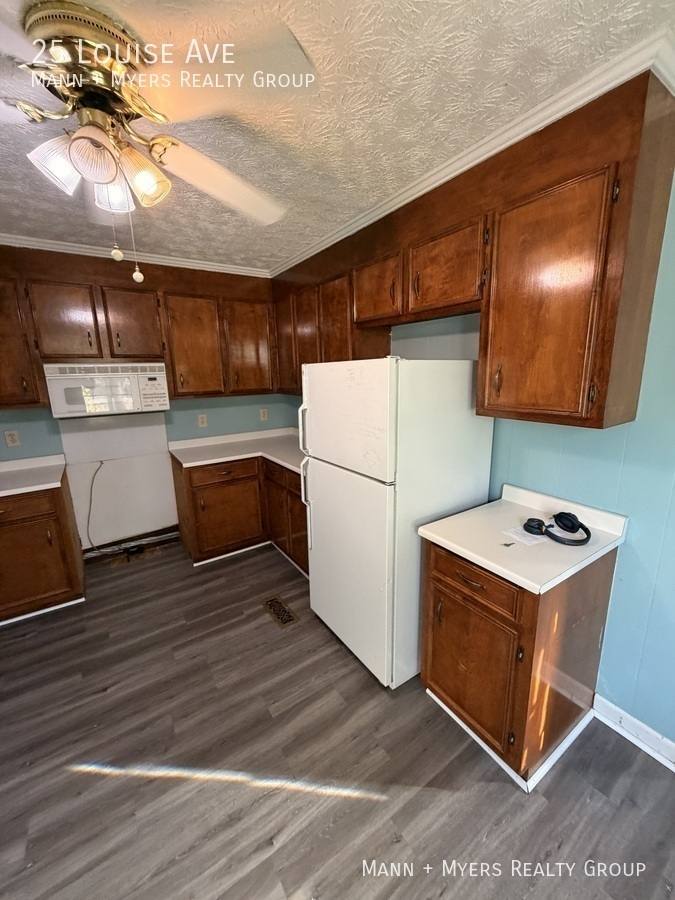 House for rent at 25 Louise Ave, Greenville, SC 29617