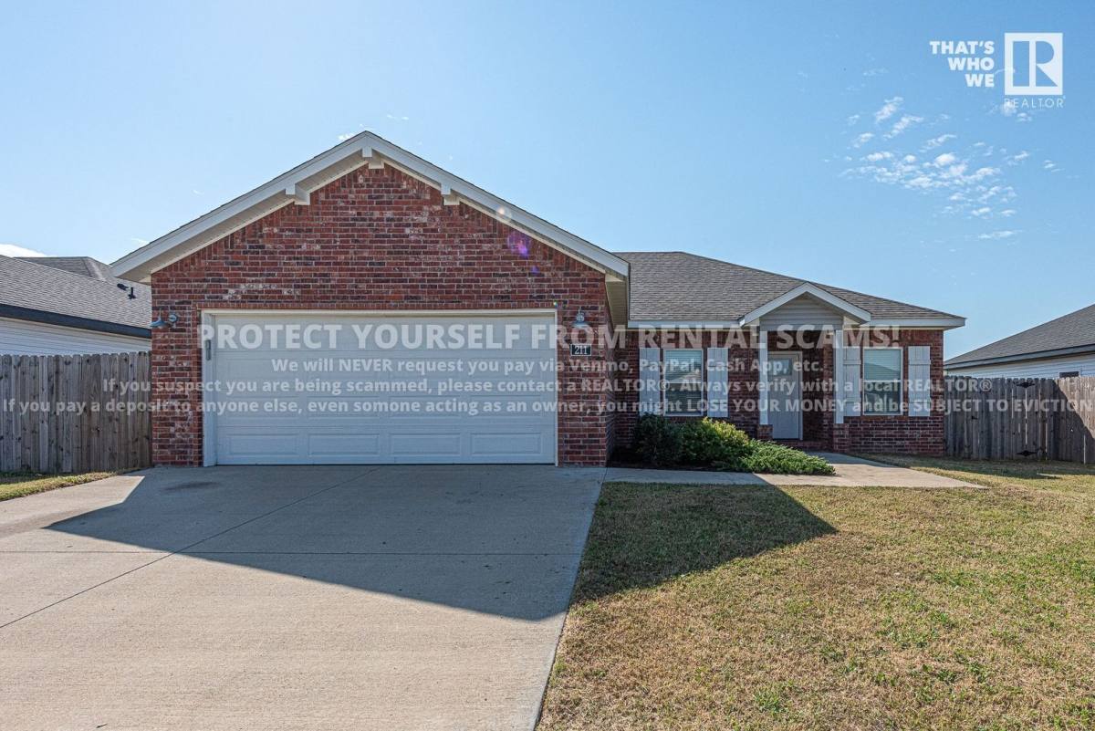 House for rent at 211 Grove Lane, Centerton, AR 72719