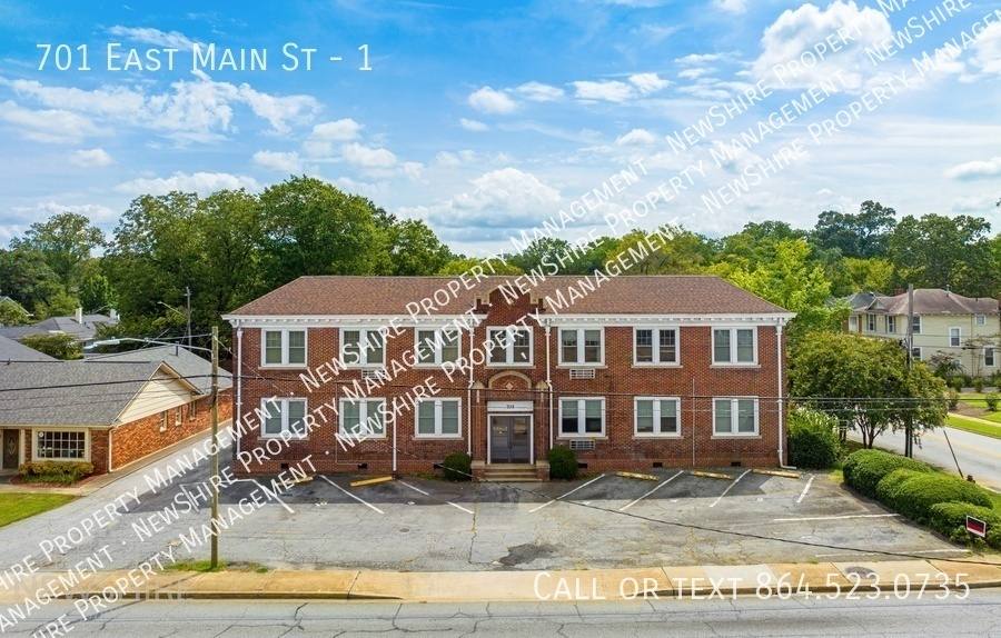 Apartment for rent at 701 E Main St #1, Spartanburg, SC 29306