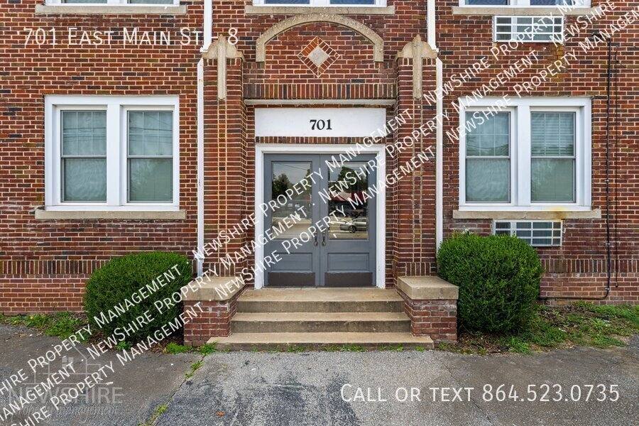 Apartment for rent at 701 E Main St #8, Spartanburg, SC 29306