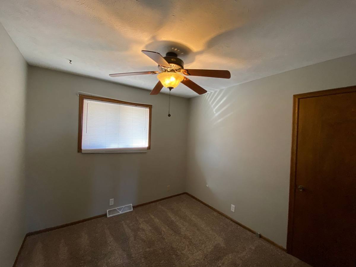 House for rent at 8803 S 143rd St, Omaha, NE 68138