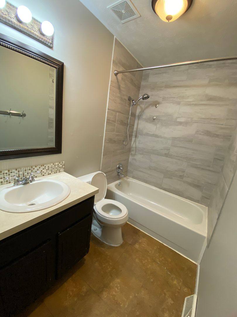 House for rent at 8803 S 143rd St, Omaha, NE 68138