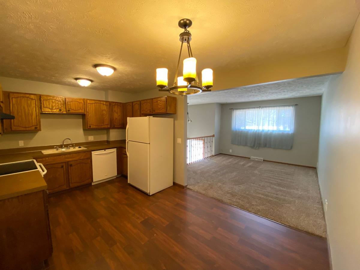 House for rent at 8803 S 143rd St, Omaha, NE 68138