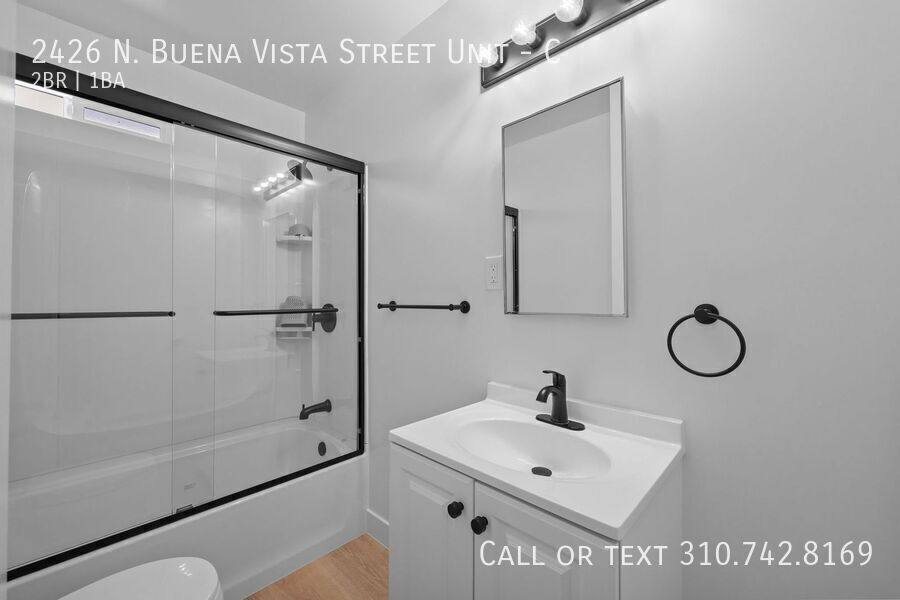 Apartment for rent at 2426 N Buena Vista St #C, Burbank, CA 91504