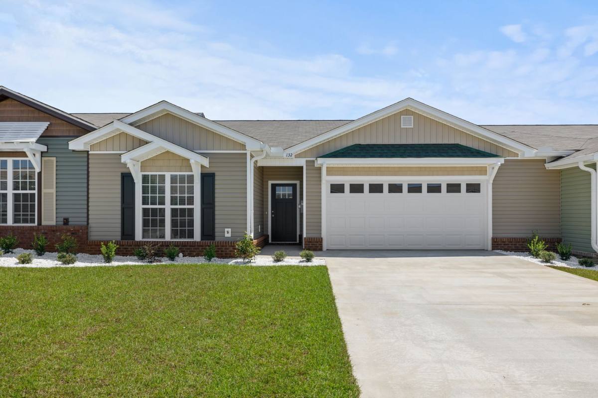 Townhouse for rent at 132 Wingate Ave, Enterprise, AL 36330