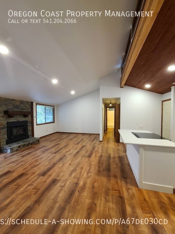 House for rent at 175 SW The Pines Dr, Depoe Bay, OR 97341