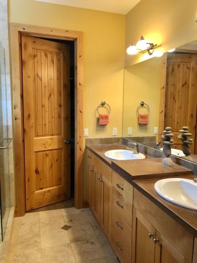 House for rent at 61890 Fall Creek Loop, Bend, OR 97702