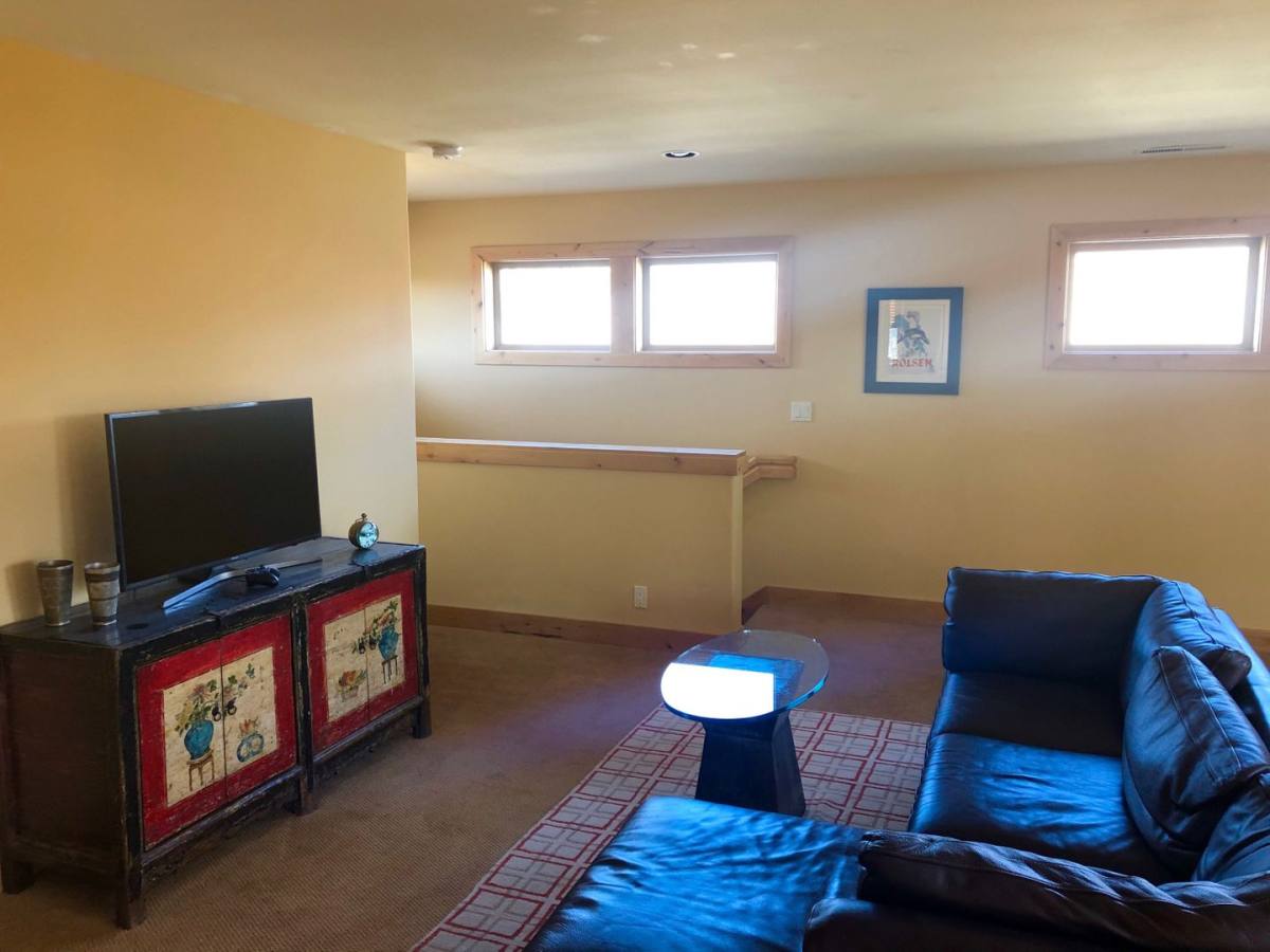 House for rent at 61890 Fall Creek Loop, Bend, OR 97702