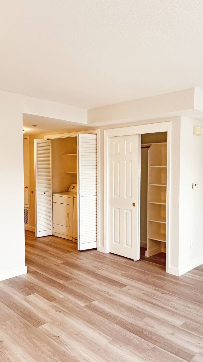 Apartment for rent at 90 Athol Ave #1D, Oakland, CA 94606