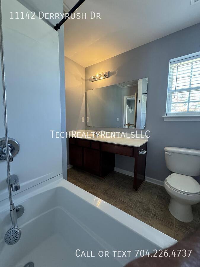 House for rent at 11142 Derryrush Dr, Charlotte, NC 28213