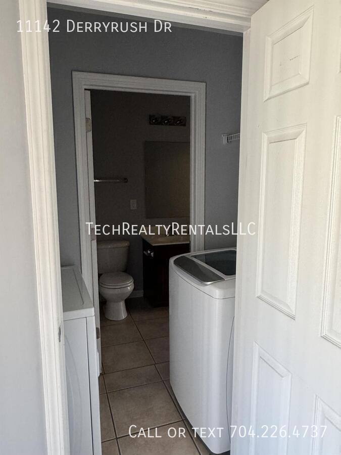 House for rent at 11142 Derryrush Dr, Charlotte, NC 28213