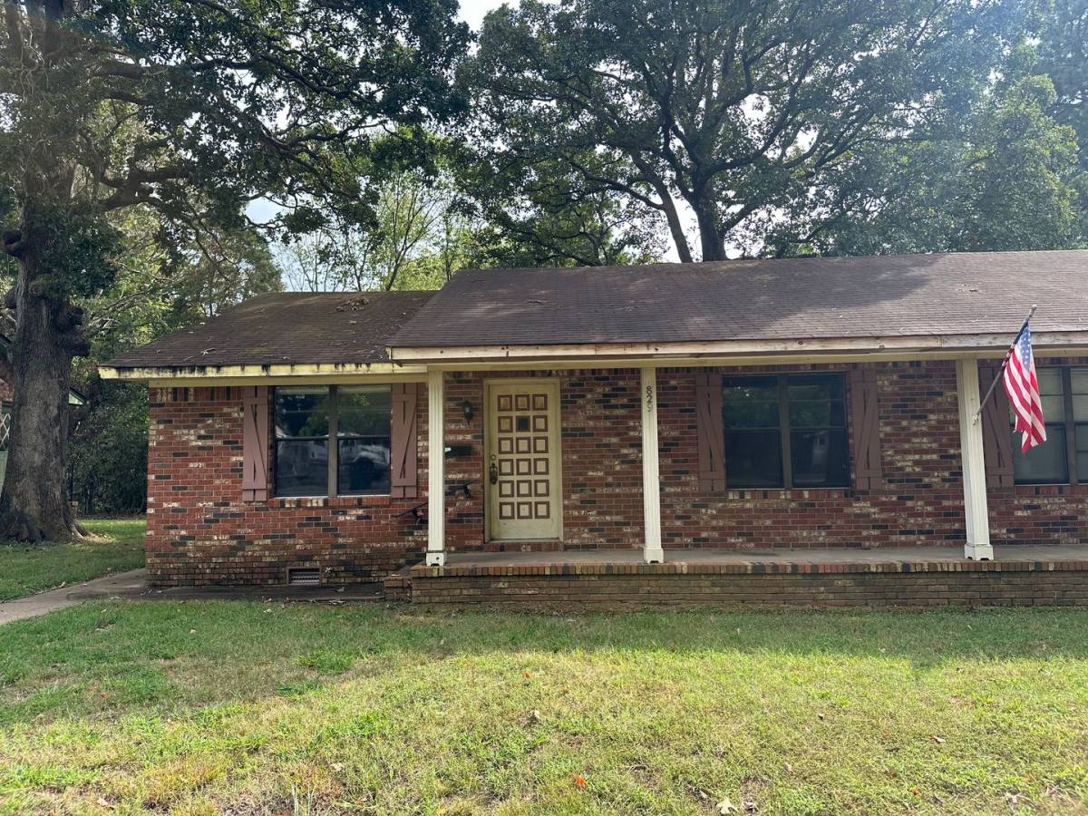 Apartment for rent at 829 Glendale Rd, Murray, KY 42071