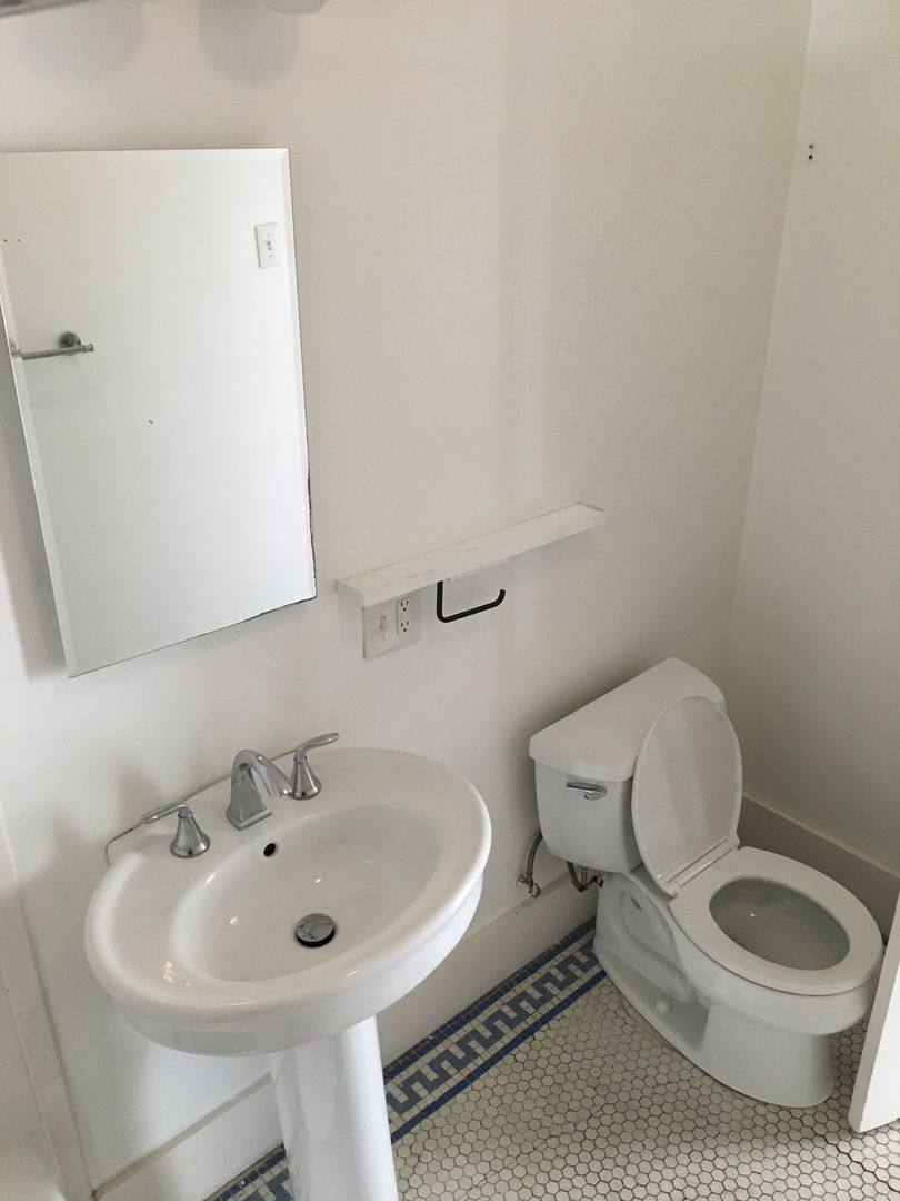 Apartment for rent at 1821-1827 S Ardmore Ave, Los Angeles, CA 90006
