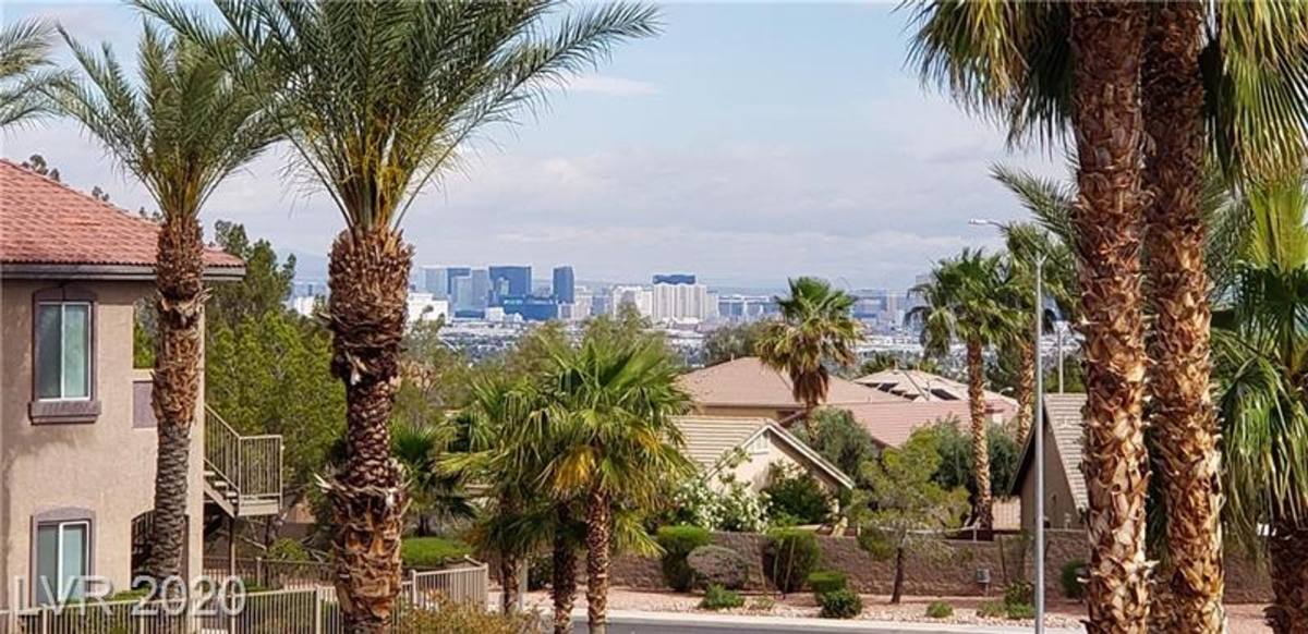 House for rent at 2305 Horizon Ridge Parkway, Henderson, NV 89052