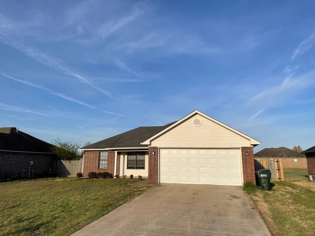House for rent at 1415 Huebner, Conway, AR 72032