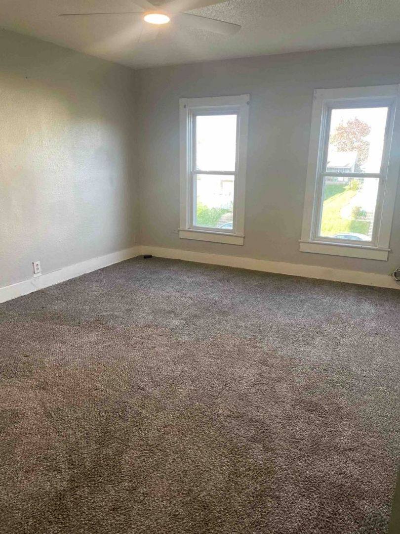 Townhouse for rent at 307-309 Isabella St, Springfield, OH 45504