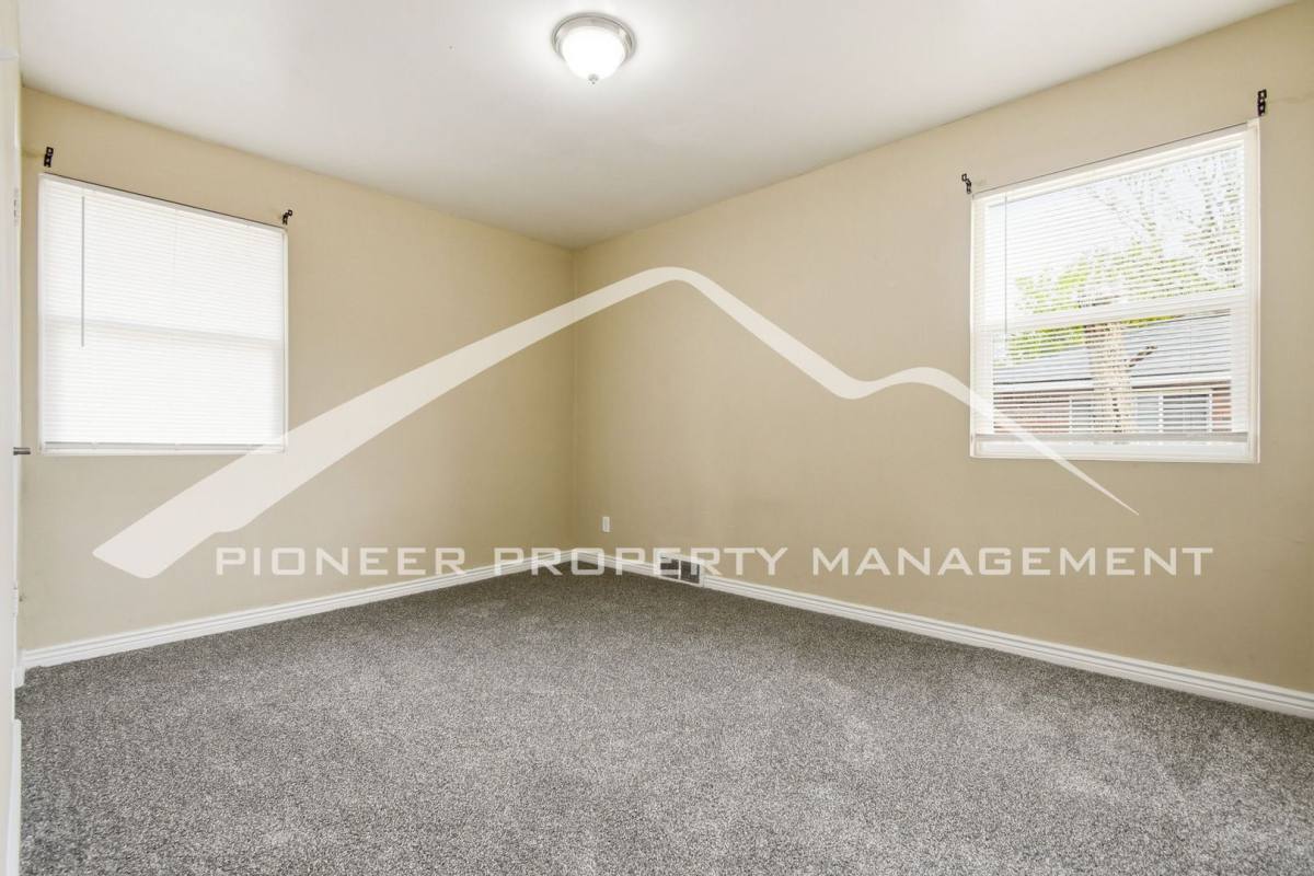 Townhouse for rent at 1416 Ironton St, Aurora, CO 80010